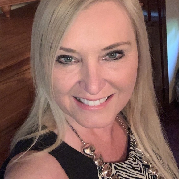 Meet your Posher, Marianne - Picture 2 of 3